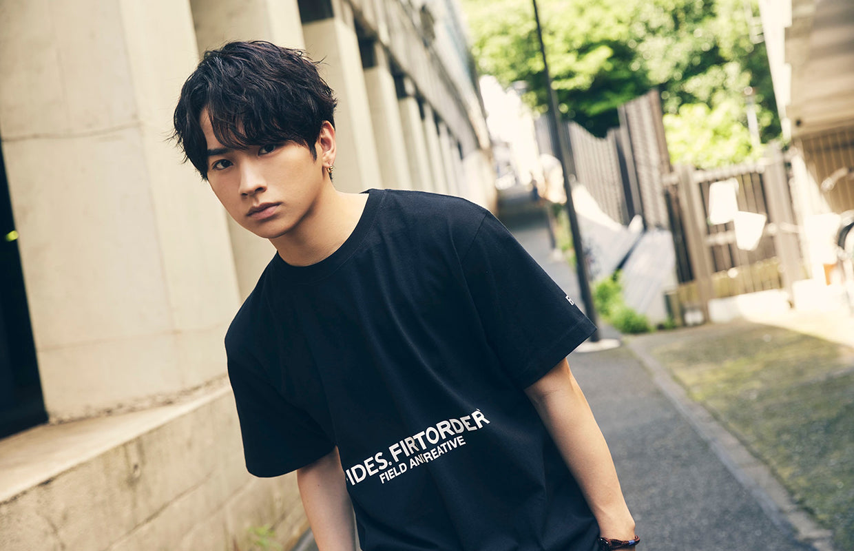 高価な購入 FIDES フィデス ツヤトロ Tシャツ 水色 2022 M - トップス