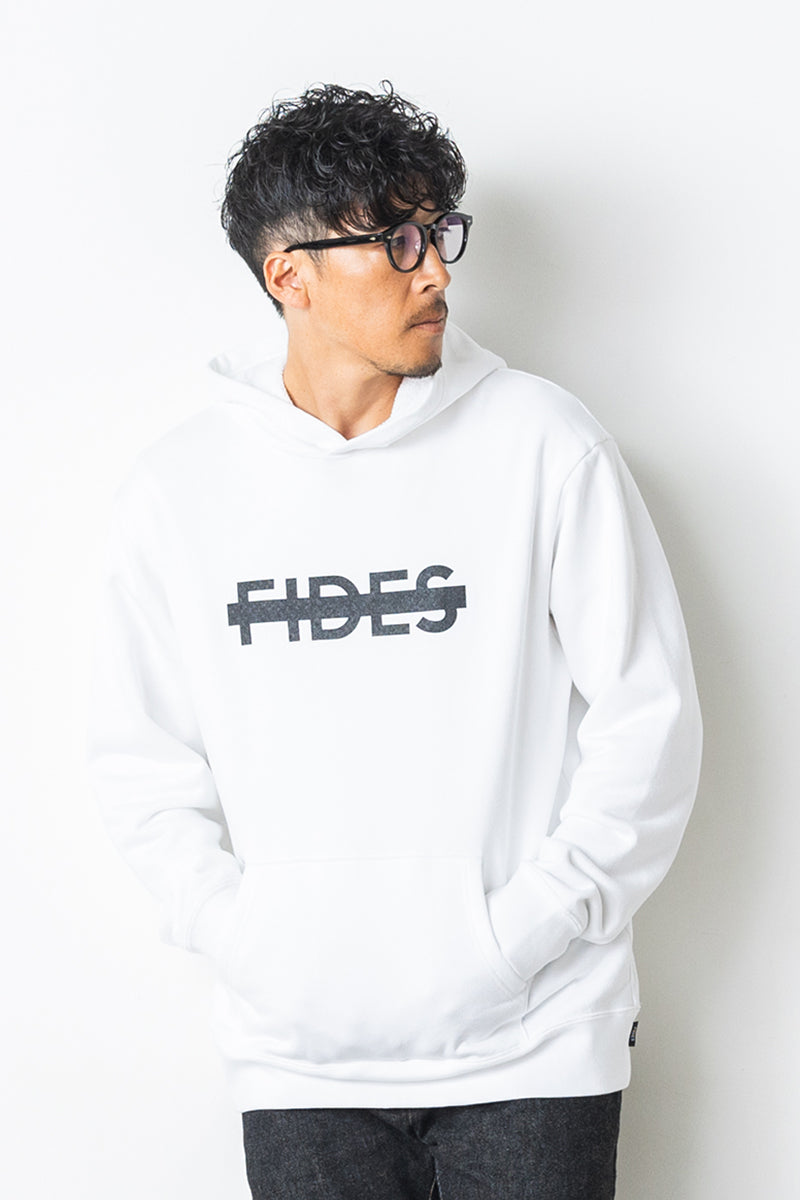 LOGO PARKA