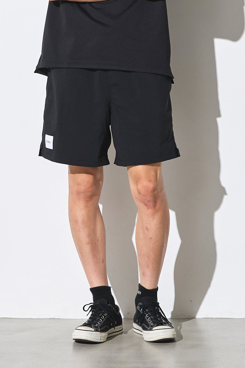 POLY×NYLON STRETCH SHORTS – FIDES