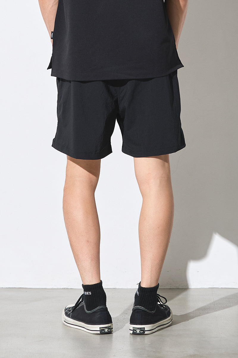 POLY×NYLON STRETCH SHORTS – FIDES