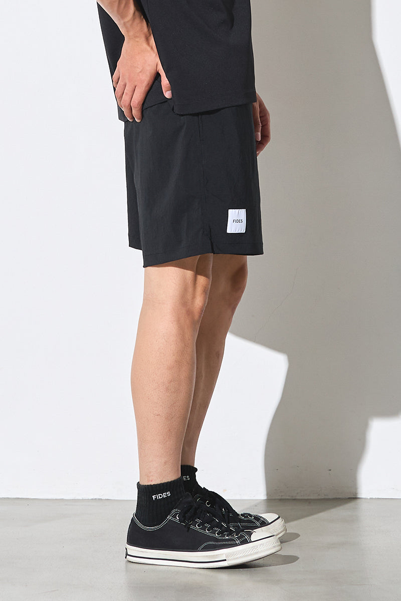 POLY×NYLON STRETCH SHORTS – FIDES