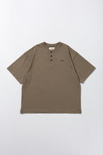 DERABE HENLEY NECK S/S